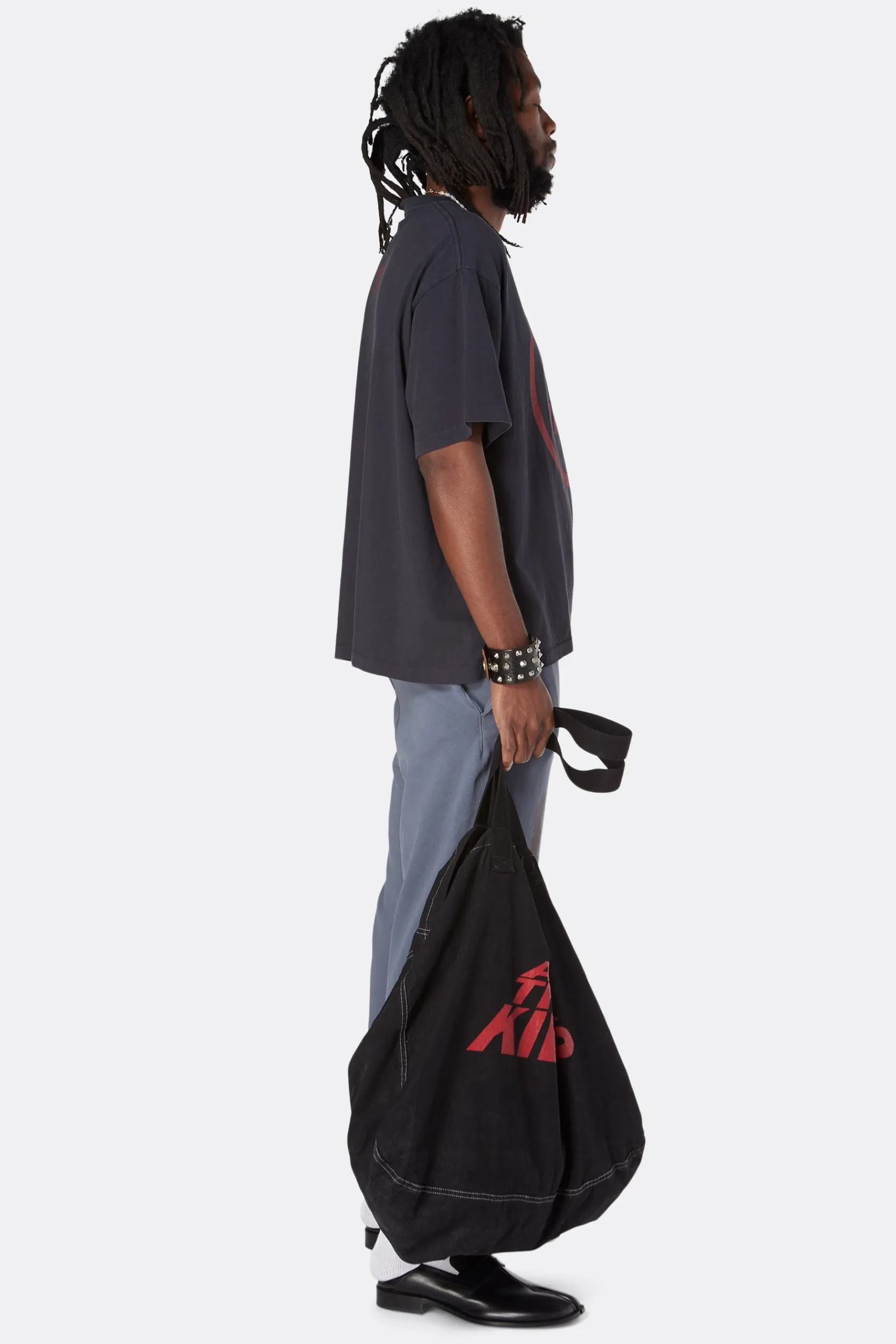 STOP BEING RACIST TEE
