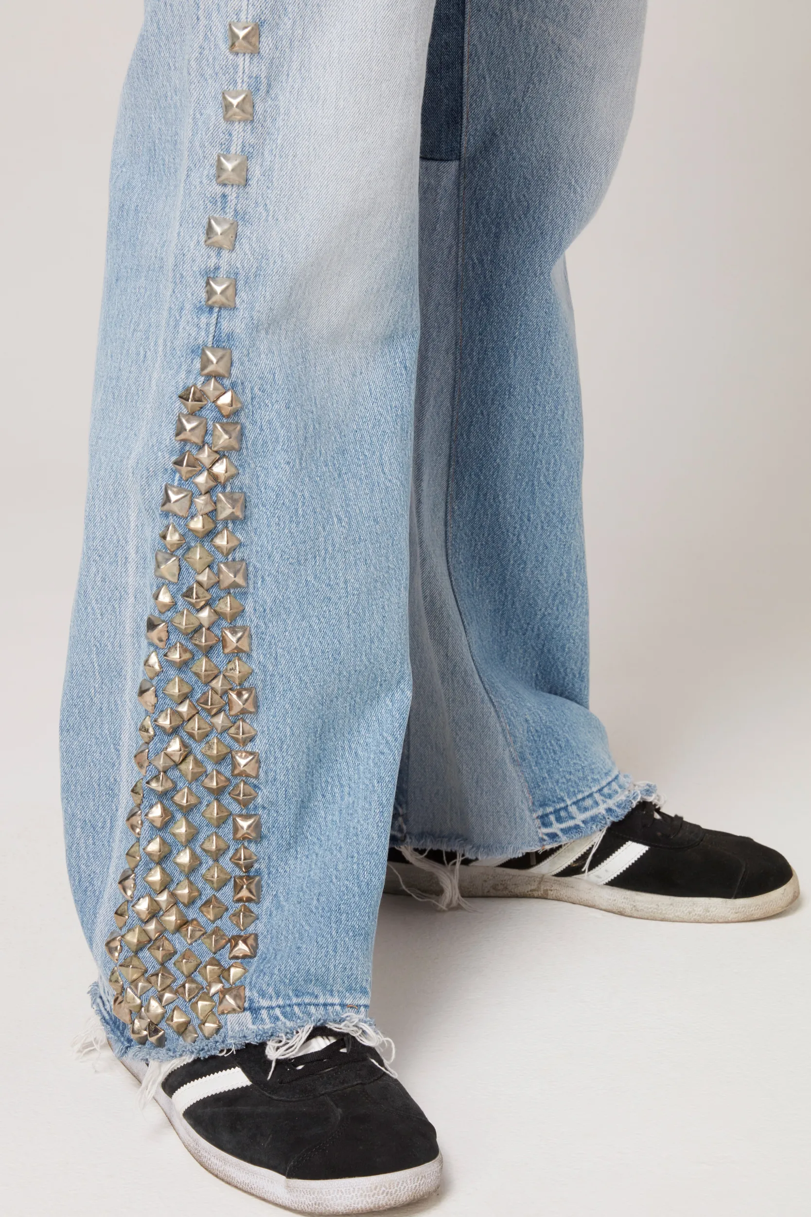 STUDDED LA FLARE